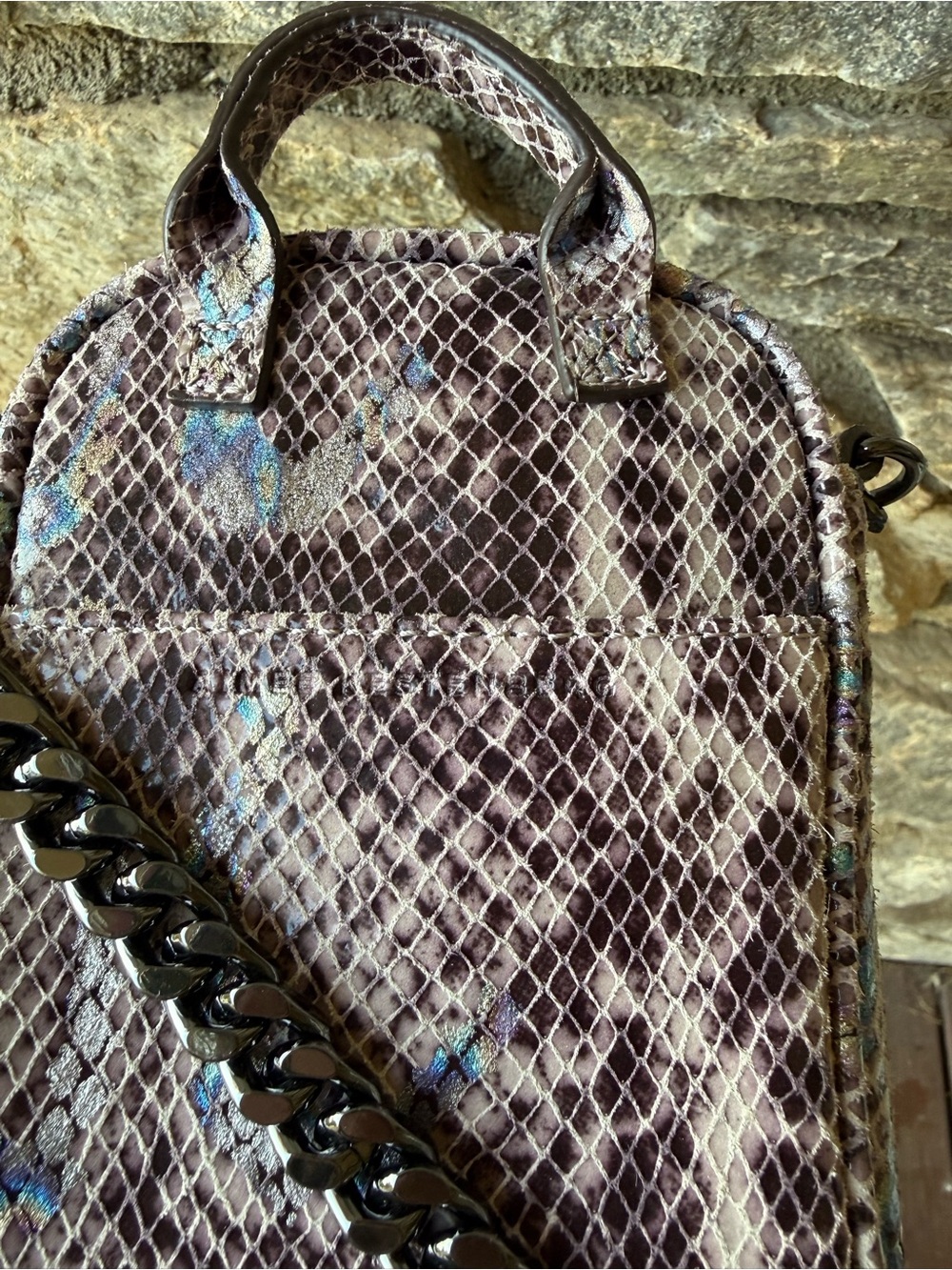 Aimee Kestenberg Mauve Snake-Print Crossbody Bag - Picture 4 of 4